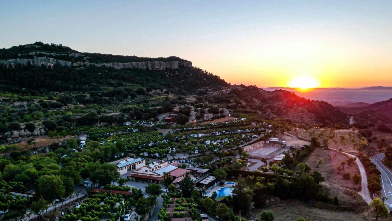 Camping Bungalow Serra De Prades Resort Vilanova de Prades Exterior photo