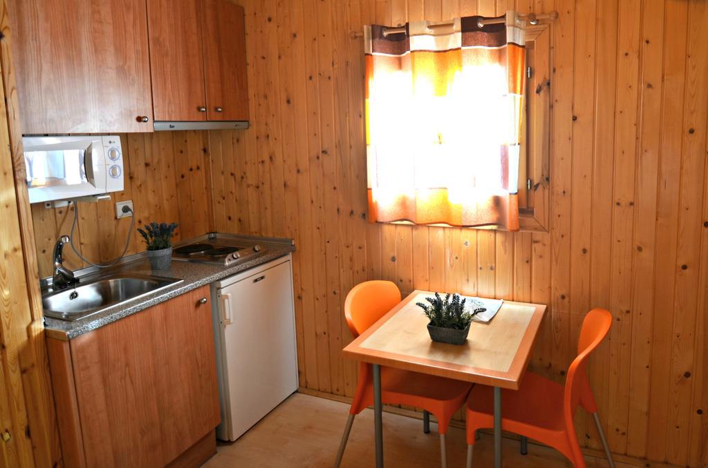 Camping Bungalow Serra De Prades Resort Vilanova de Prades Exterior photo